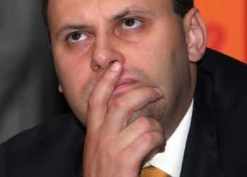 На Україні школярам замість підручників доведеться купувати ноутбуки