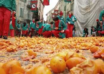 Триденна апельсинова битва. Італія