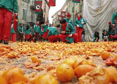 Триденна апельсинова битва. Італія