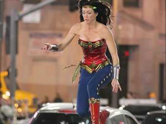 Костюм Диво-жінки поміняли на прохання шанувальників