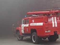 Пожежа в центрі Києва: шість машин гасили будівлю СБУ