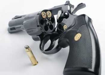 Киянин застрелився, граючи в російську рулетку