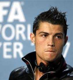 Роналду наздогнав Мессі у змаганні за «Золоту бутсу»