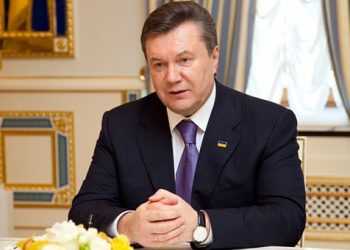 Янукович: в ДАІ людей обдирають, як липку