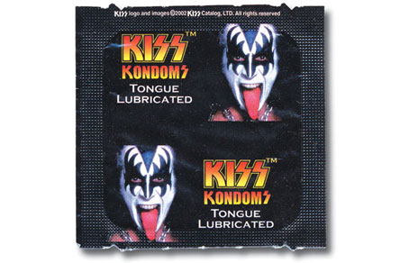 Група KISS випустять свої презервативи