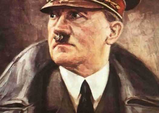 У Великобританії продали невідомі фото Гітлера