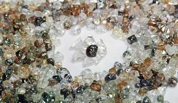 Робочі Якутії добули величезний алмазний кристал