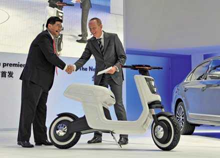 Volkswagen показав у Шанхаї електричний скутер