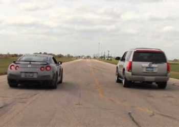 Nissan GT-R проти Cadillac Escalade