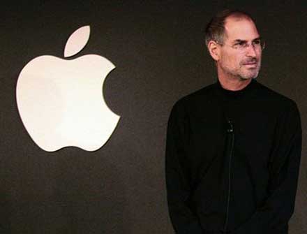 Джобс: Apple ні за ким не стежить