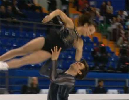 Канадська фігуристка зламала партнеру ніс під час виступу