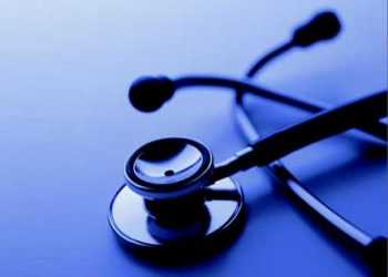 Лікар звинувачується в згвалтуванні школярки під наркозом