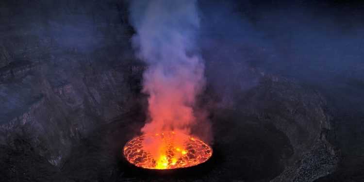 Вулкан Ньірагонго загрожує новими Помпеями