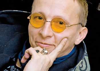 Мыхалков ??втрачає зв'язок з реальністю. Не треба його лаяти. Всі такі будемо