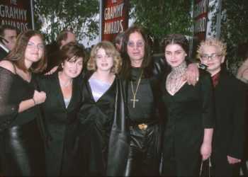 Оззі Осборн позбудеться будинку через борги