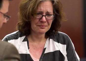 Секс-скандал у США: дружину політика посадили за секс із підлітком