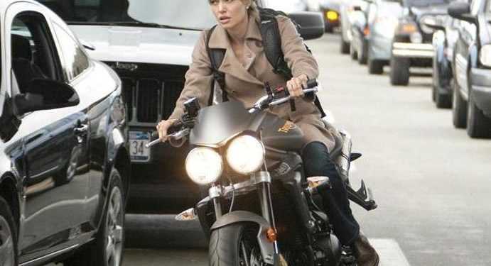 Анжеліна Джолі їде в Київ