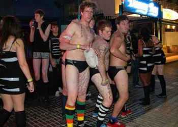 Найнеприємніші туристи - британці