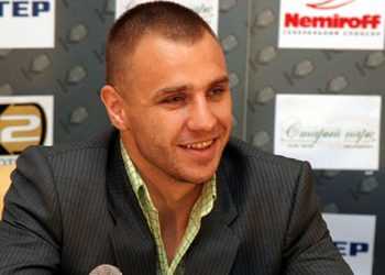 Макс Бурсак переміг Карлоса Хереса