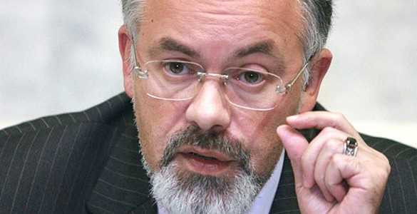 У Табачника є місце на кладовищі