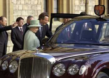 Напередодні візиту Єлизавети II в Ірландії було знешкоджено бомбу