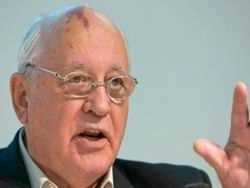 Михайло Горбачов: Путін і Медведєв ведуть себе нескромно