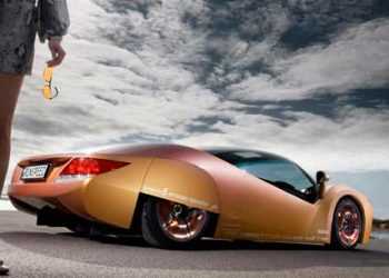 Автомобіль під керуванням смартфона