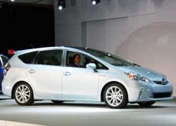 Toyota зібрала рекордну кількість замовлень на новий мінівен Prius