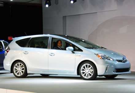 Toyota зібрала рекордну кількість замовлень на новий мінівен Prius
