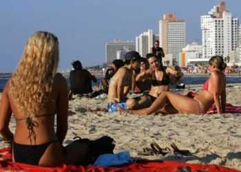 На пляжі Тель-Авіва поставлять камери спостереження