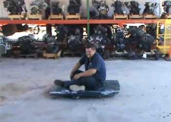 Подушку безпеки знову використали не за призначенням