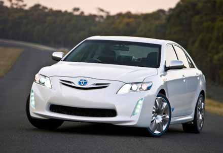 Нове покоління Toyota Camry дебютує в кінці року