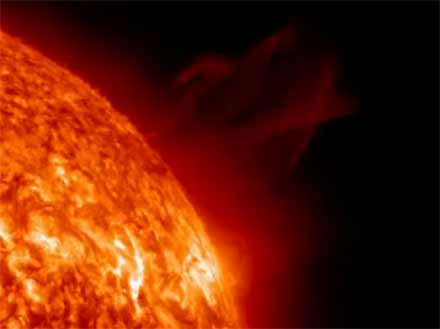 Оприлюднено унікальне відео, як у Сонце врізається комета