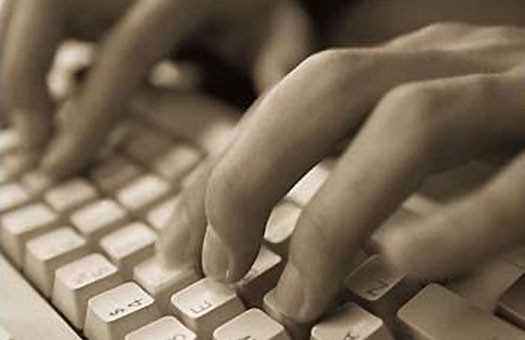 Поліція знайшла трьох хакерів з Anonymous