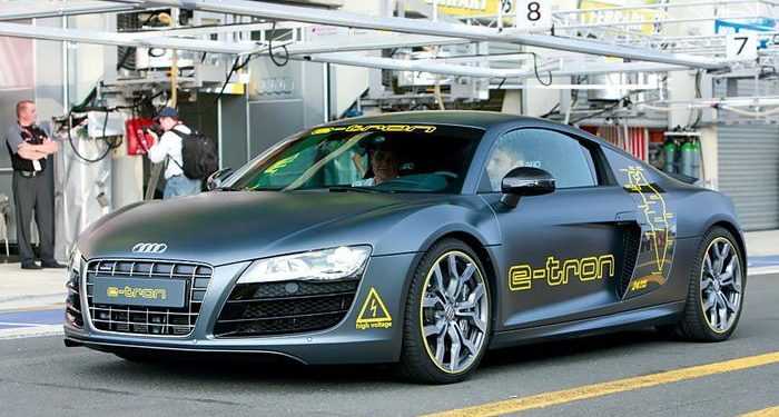 Audi випустить першу партію R8 e-tron в наступному році