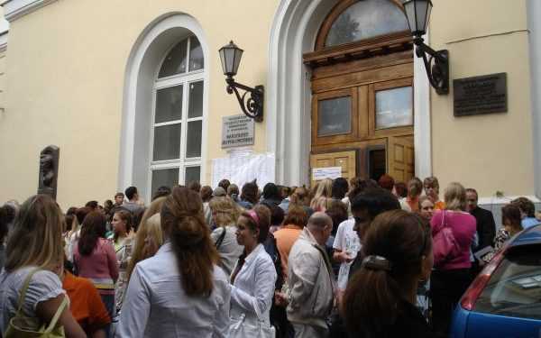 У ВНЗ немає інтернету, щоб приймати документи абітуріентів on-line