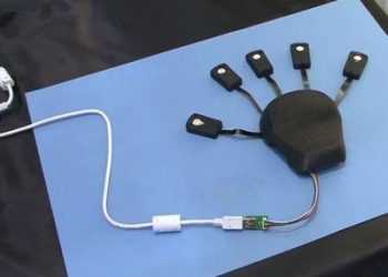 Японці створили пятипальцеву мишу