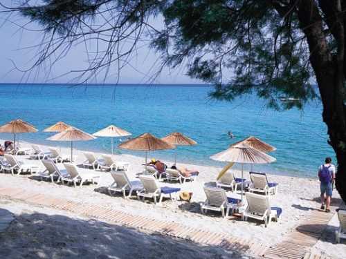 У Греції 40 російських туристів підхопили інфекцію