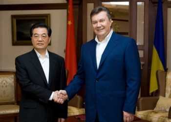 Януковичу потрібні китайські гроші і технології