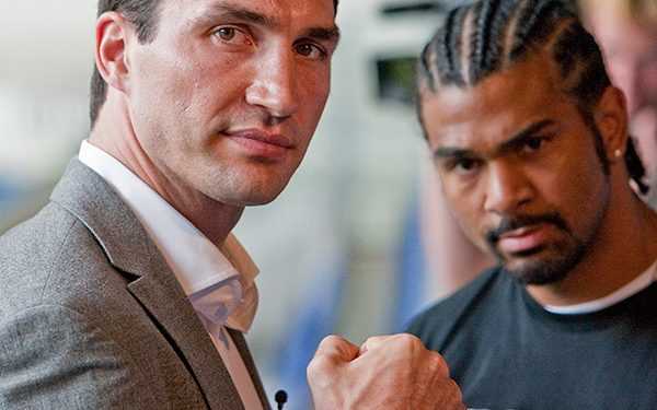 Бій Кличко - Хей відвідає футбольна команда