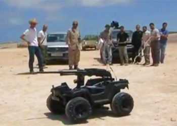 Лівійські повстанці зібрали бойового робота