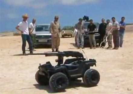 Лівійські повстанці зібрали бойового робота