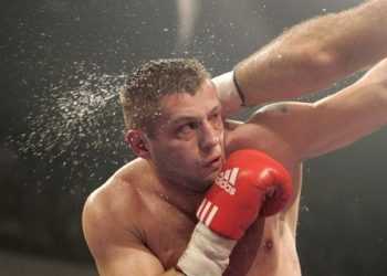 Поєдинок Ляхович-Хеленіус відбудеться в серпні