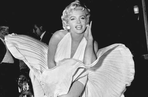 Відбудеться аукціон на якому буде продано близько 500 костюмів зірок Голлівуду