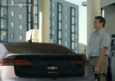 Nissan жартує над Chevrolet