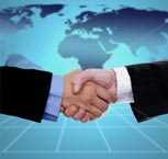 Азаров сподівається на взаємовигідне рішення щодо газу