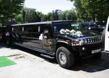 Син губернатора приїхав одружуватися на лімузині «Хаммер» (ФОТО)