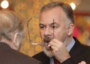 ЗМІ: Табачником можуть пожертвувати заради Азарова