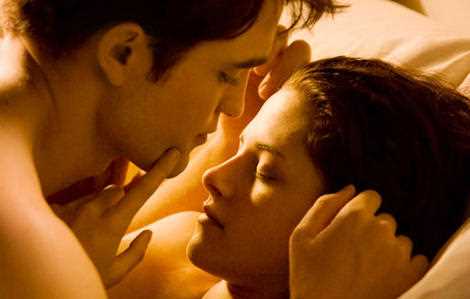 Роберту Паттінсону у постільних сценах дублер не потрібен