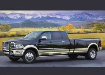 Chrysler представив пікап довжиною 7,3 метри